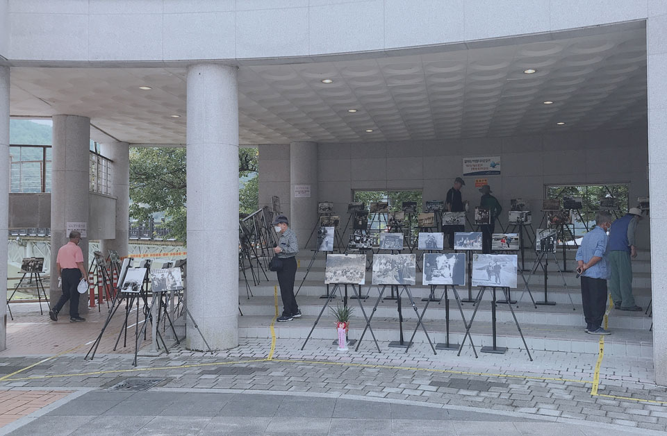 ▲옛 사진 공모전 안동댐 물박물관 전시회.