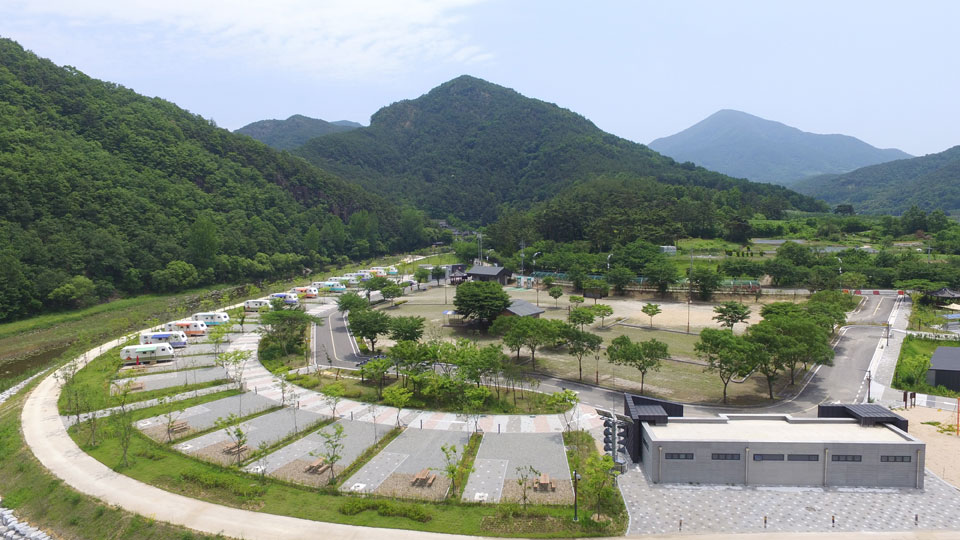 ▲의성군 빙계얼음골야영장.(사진 의성군청 제공)