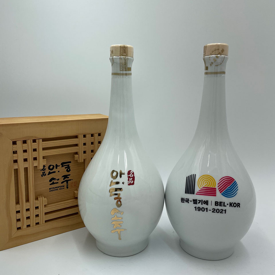 ▲한국과 벨기에 수교 120주년을 기념해 열리는 브뤼셀국제만화축제의 주빈국 행사에 공식 만찬주로 명품 안동소주.