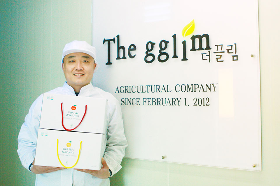 ▲농산물가공을 통해 연 10억 원 이상의 수익을 올리고 있는 농업회사법인 (주)더끌림 고태령(42) 대표.(사진 안동시청 제공.2022.03.30)