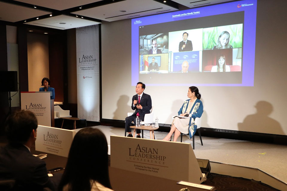 ▲ 권기창 안동시장이 제13회 아시안 리더십 콘퍼런스(ALC)의 지속가능한 관광포럼에 참가했다.(사진 안동시청 제공. 2022.07.14)