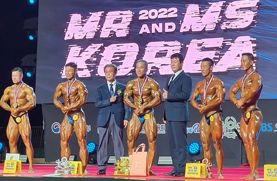 ▲-80kg에서 금메달을 획득한 박규수 선수(가운데).(사진 안동시체육회 제공. 2022.09.22)