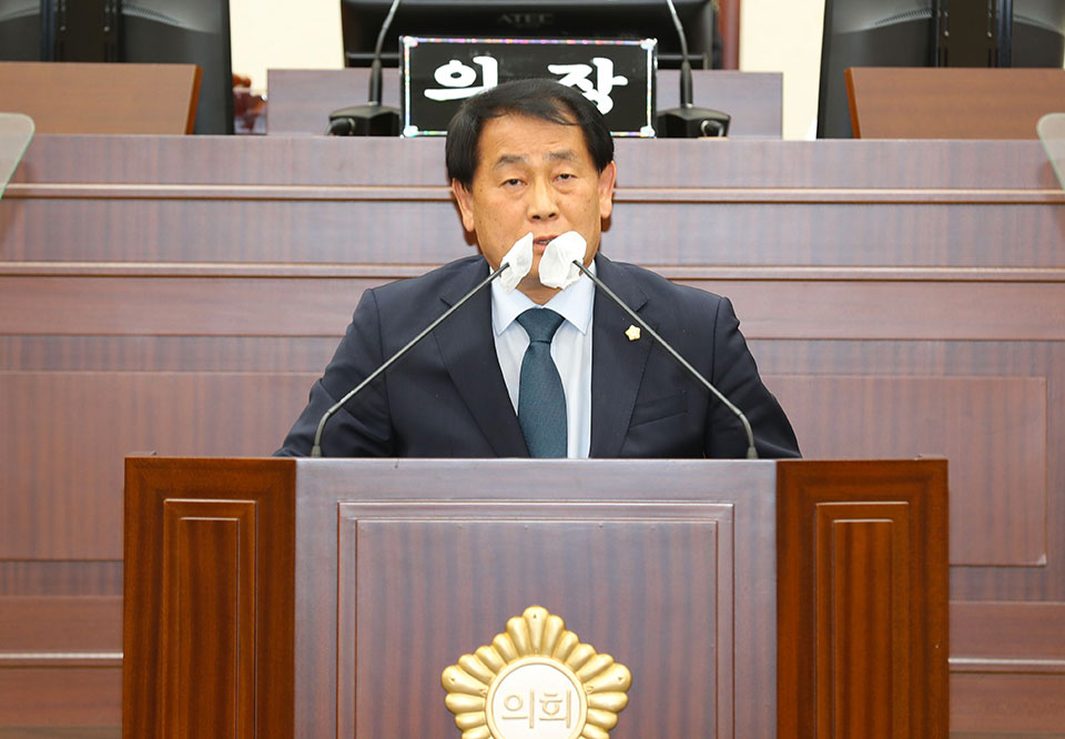 ▲안동시의회 김경도 부의장이 5분 발언을 통해 정책 개선을 촉구했다.(사진 안동시의회 제공.2022.10.19)