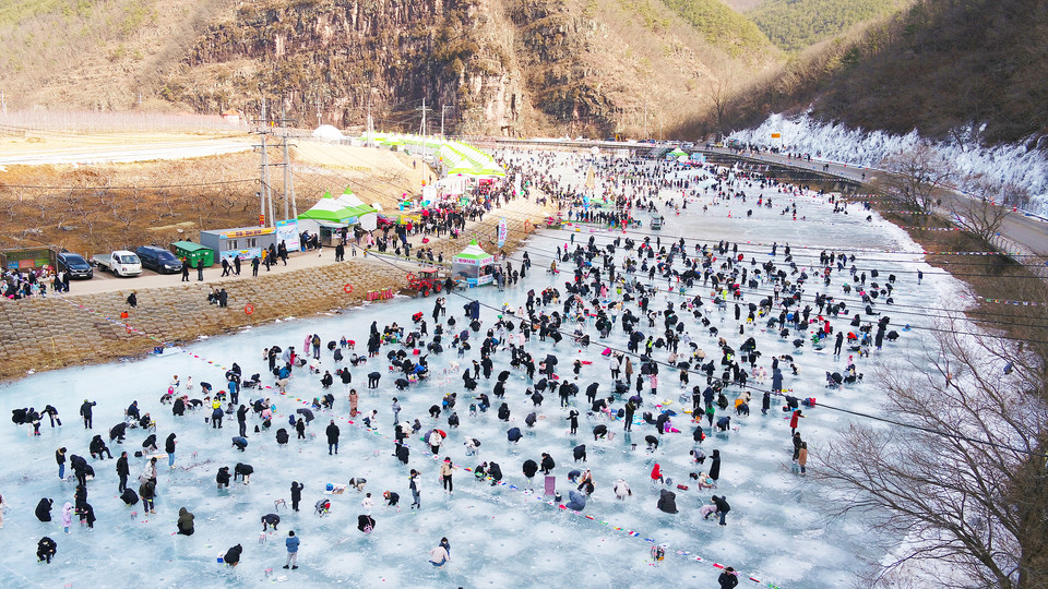 ▲안동암산얼음축제장 전경.(사진 안동시청 제공.2023.01.31)