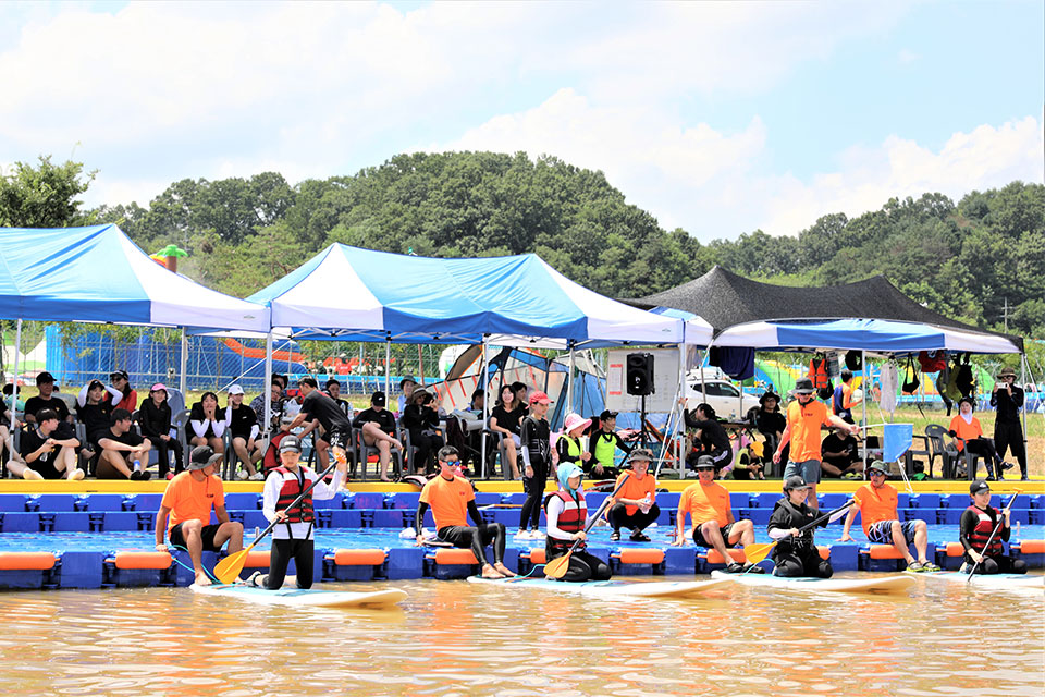 ▲2023 안동시 낙동강 스탠드업 패들보드 대축제.(사진 안동시청 제공)