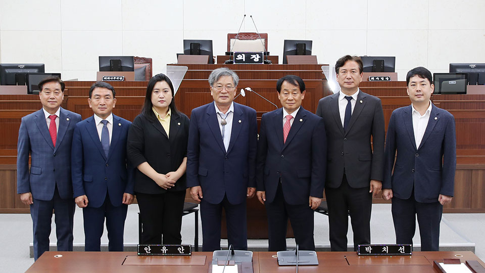 ▲안동시의회는 지난 4일 예산결산특별위원회를 구성했다.(사진 안동시의회 제공)