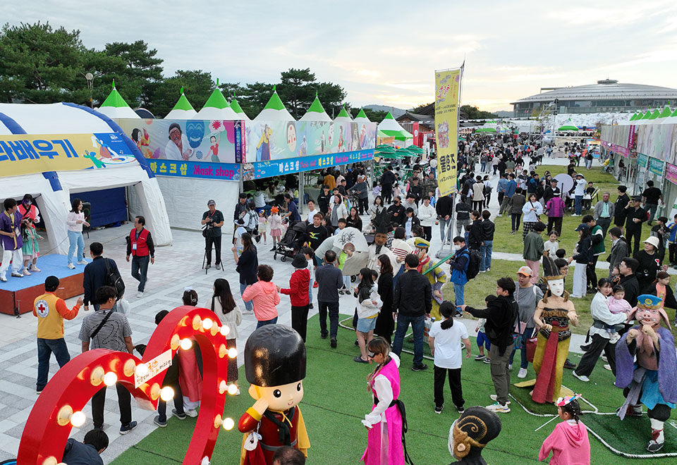 ▲안동국제탈춤페스티벌2023 축제장 전경.(사진 안동시청 제공)