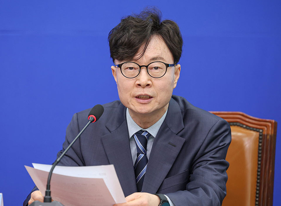 ▲안동예천 선거구 더불어민주당 김상우 후보는 국립안동대학교의 통합교명 선정을 두고 추가 검토와 재논의를 강력하게 촉구하고 나섰다.(사진 김상우 선거사무소 제공)