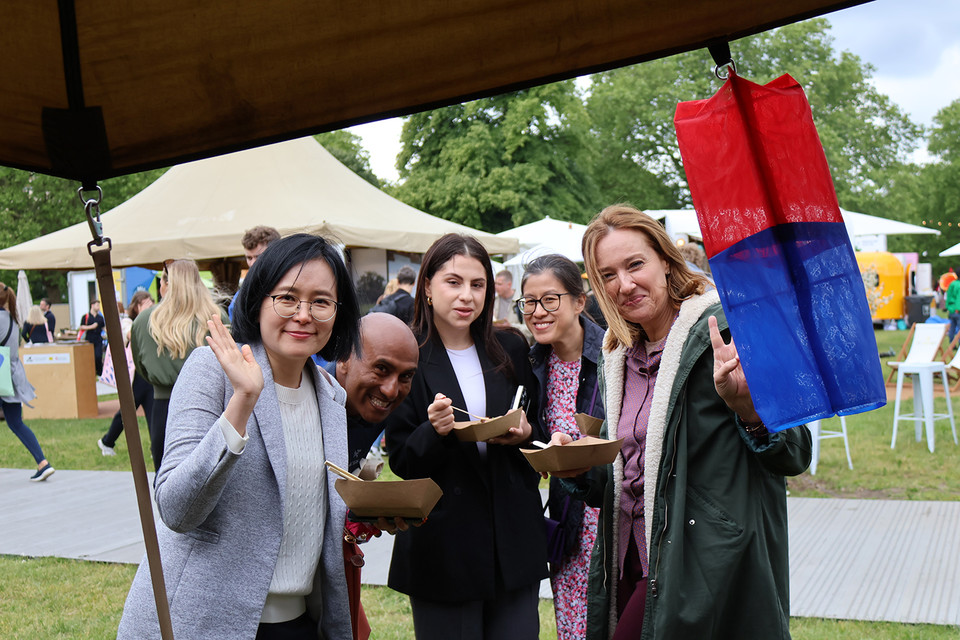 ▲영국 최대의 음식 축제인 테이스트 오브 런던(Taste of London 2024)에서 안동시가 홍보 활동을 펼쳤다.(사진 안동시청 제공)